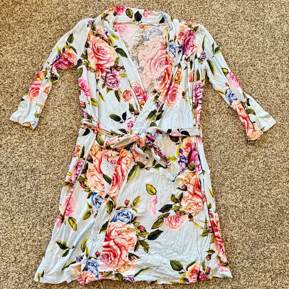 Posh Peanut Women’s Country Rose Robe (Size S)